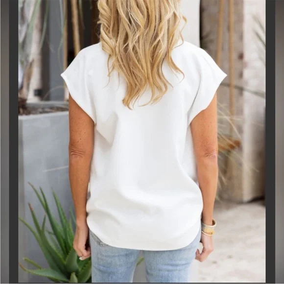 Avara | Wanna B V Neck Blouse | Large | White - Picture 3 of 8